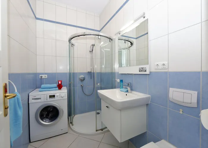 Brise Autorenhaus Wilhelmshoe App 1617 *